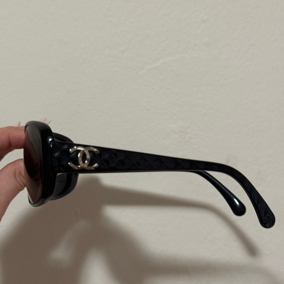 CHANEL Black Frame Quilted CC Logo Sunglasses - Picture 8 of 12